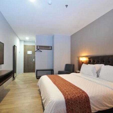 Grand Kangen Hotel Urip Sumoharjo Yogyakarta Exteriör bild