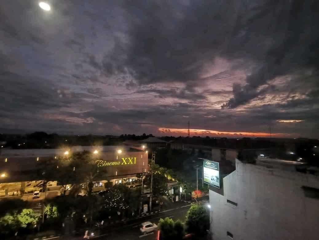 Grand Kangen Hotel Urip Sumoharjo Yogyakarta Exteriör bild