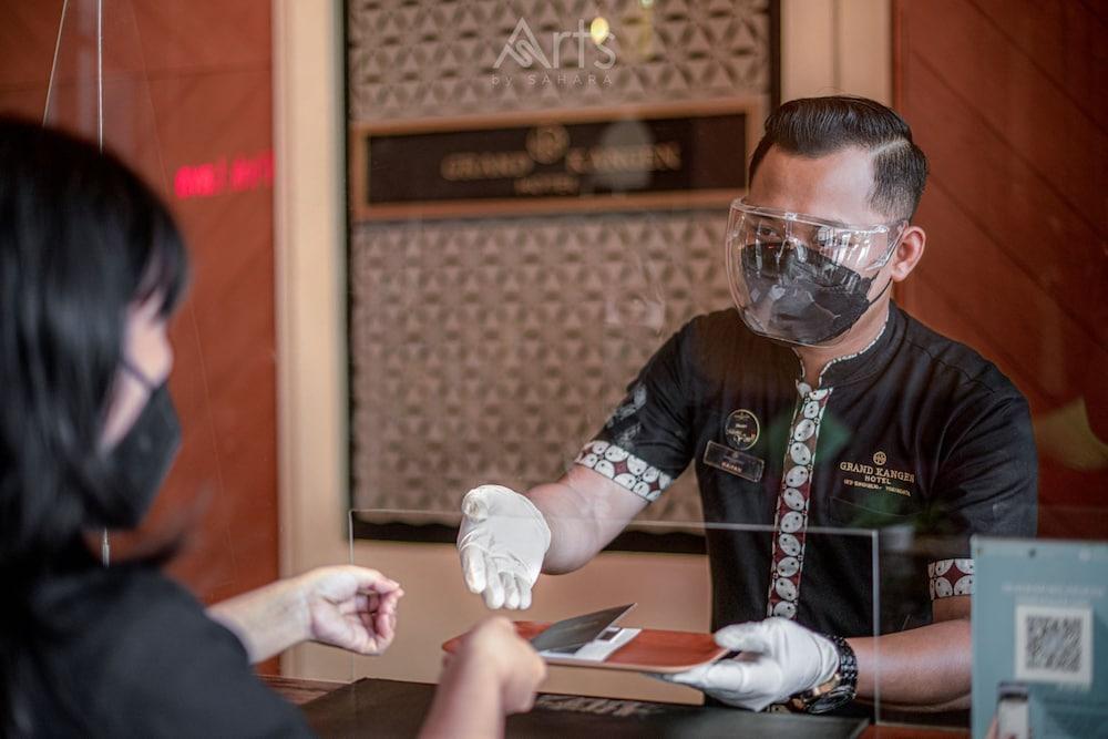 Grand Kangen Hotel Urip Sumoharjo Yogyakarta Exteriör bild