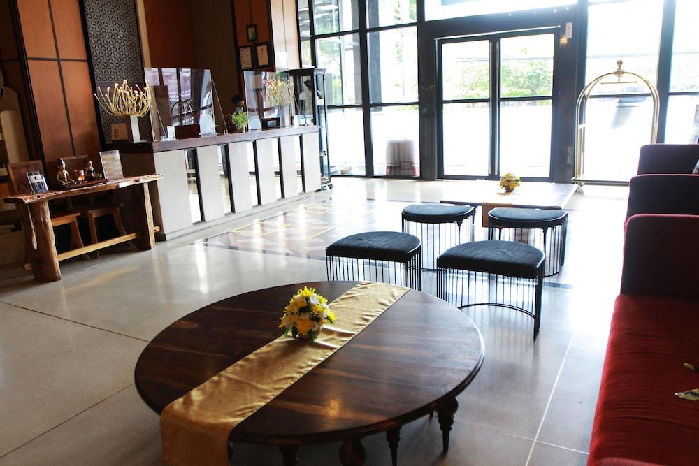 Grand Kangen Hotel Urip Sumoharjo Yogyakarta Exteriör bild